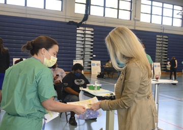 Mass vaccination at Anderson Field House