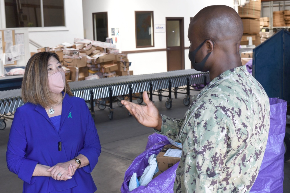 U.S. Naval Forces Europe and Africa's Executive Director Visits NAS Sigonella