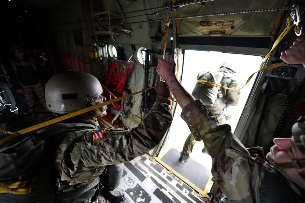 Paratroopers train for the fight
