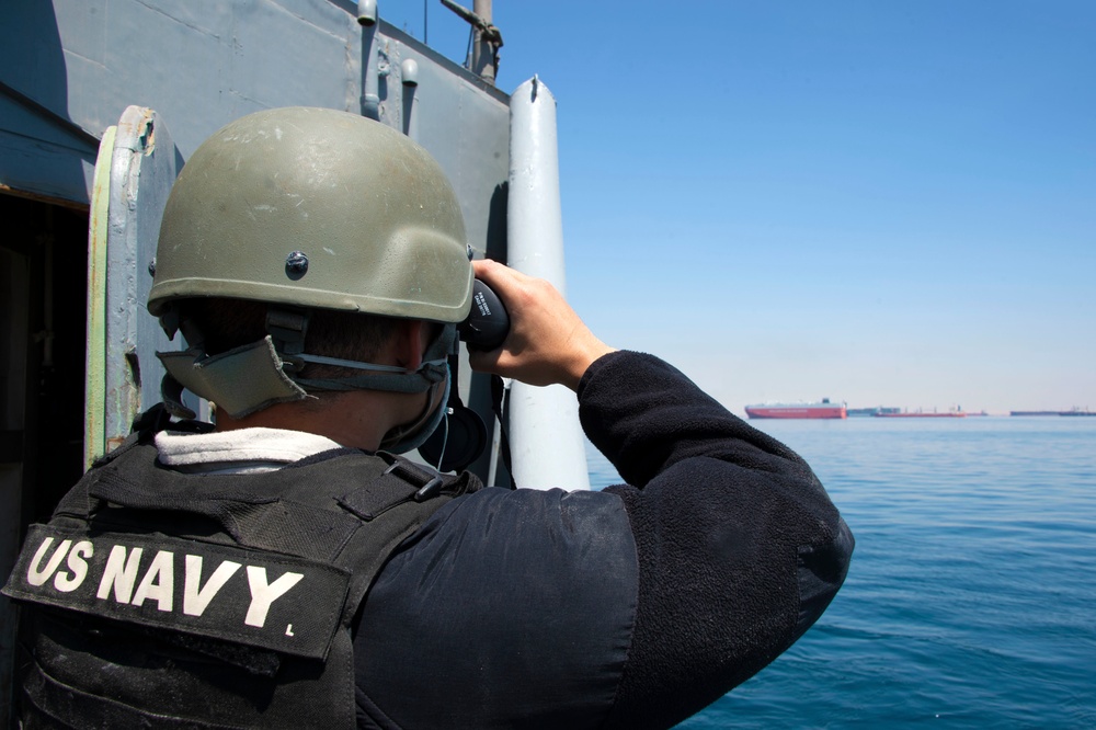 USS PHILIPPINE SEA TRANSITS SUEZ CANAL/DEPLOYMENT