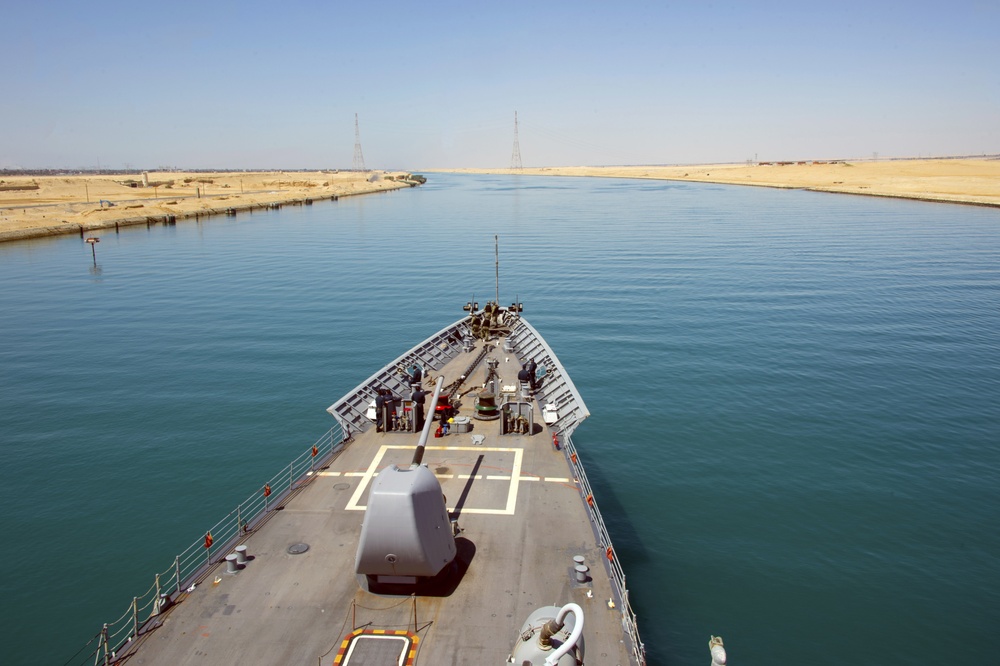 USS PHILIPPINE SEA TRANSITS SUEZ CANAL/DEPLOYMENT