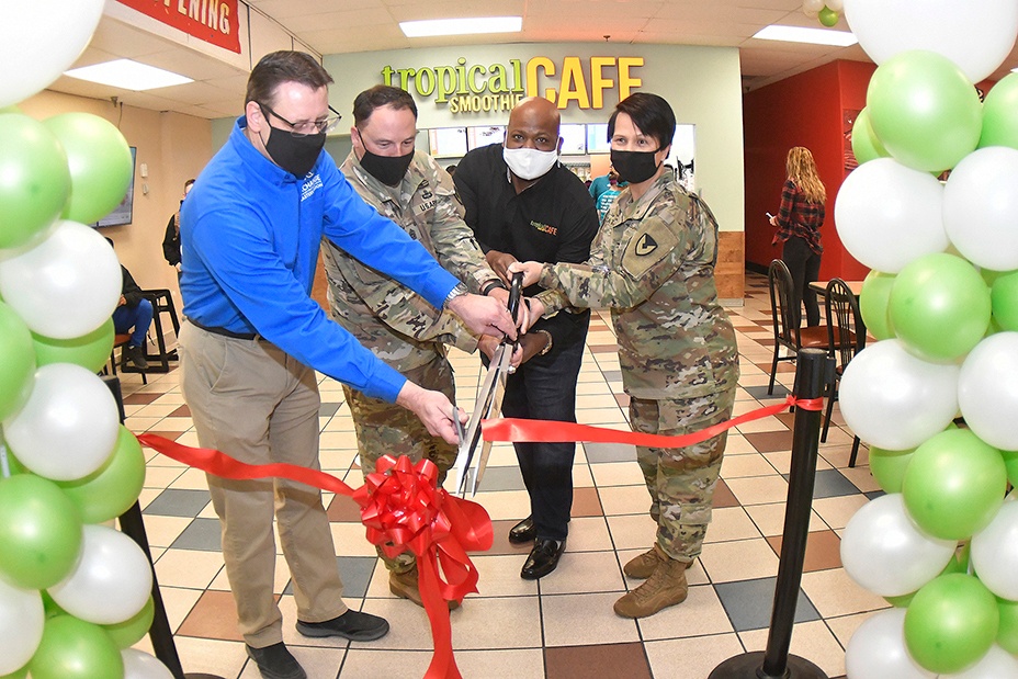 Tropical Smoothie Café adds to food offering at Fort Lee PXtra