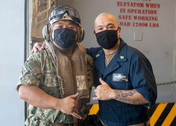 Makin Island Underway