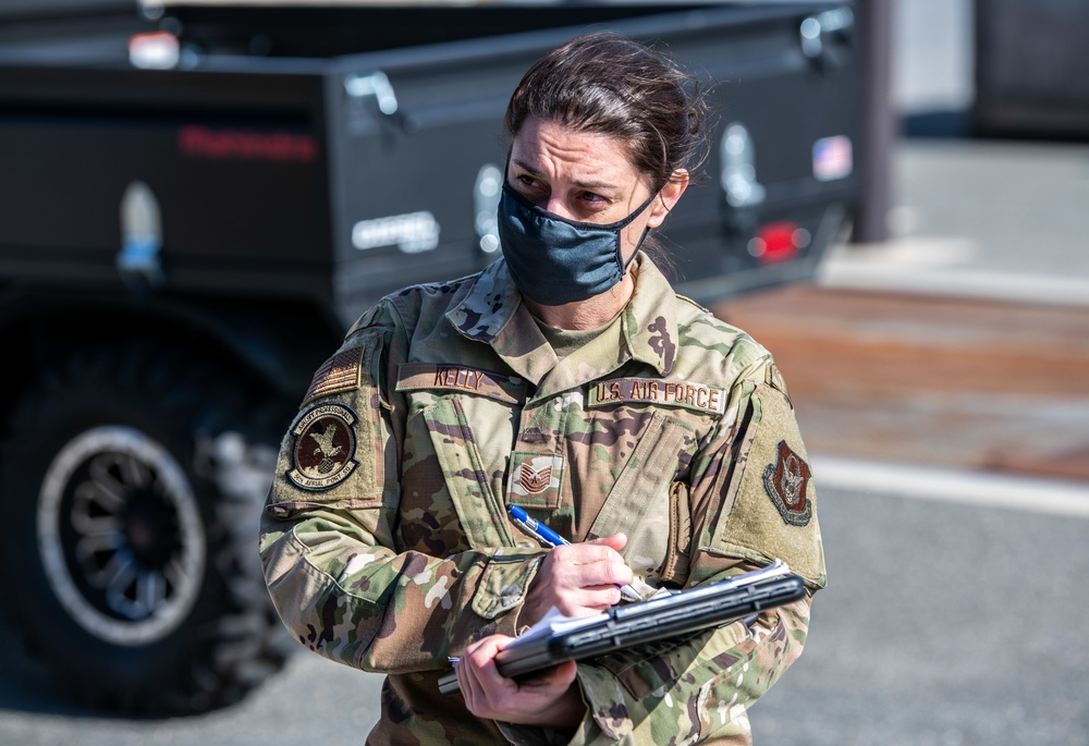 Air Force, Delaware Army National Guard enhance global airlift through training