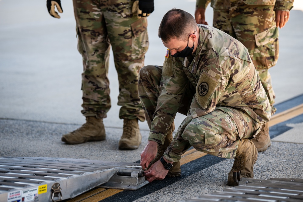 Air Force, Delaware Army National Guard enhance global airlift through training