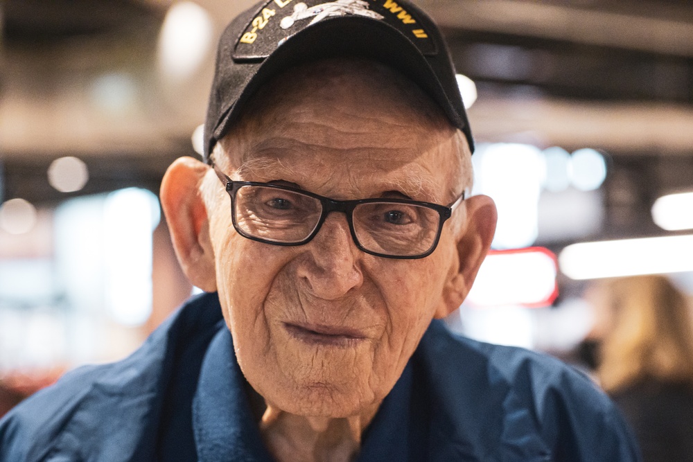 WWII Veteran Receives Vaccine