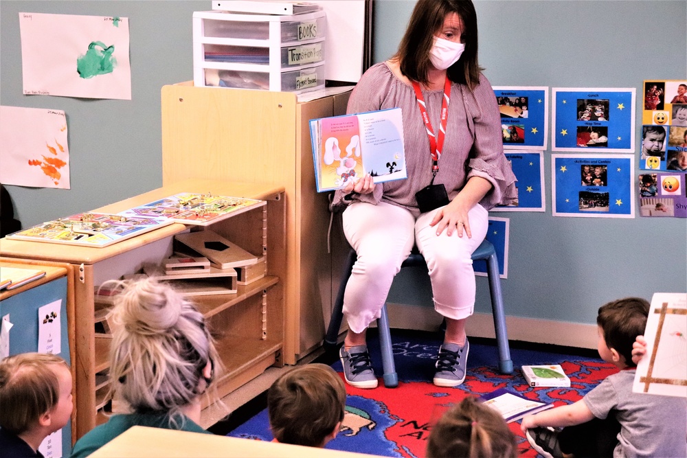 Garrison commander's spouse supports 2021 Month of the Military Child with book reading at Fort McCoy
