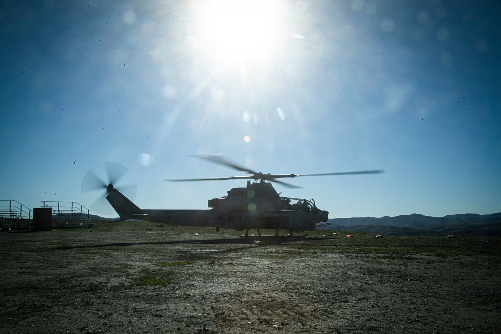 HMLA-369 Marines conduct FARP operations