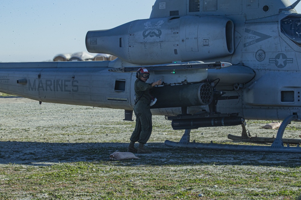 HMLA-369 Marines conduct FARP operations