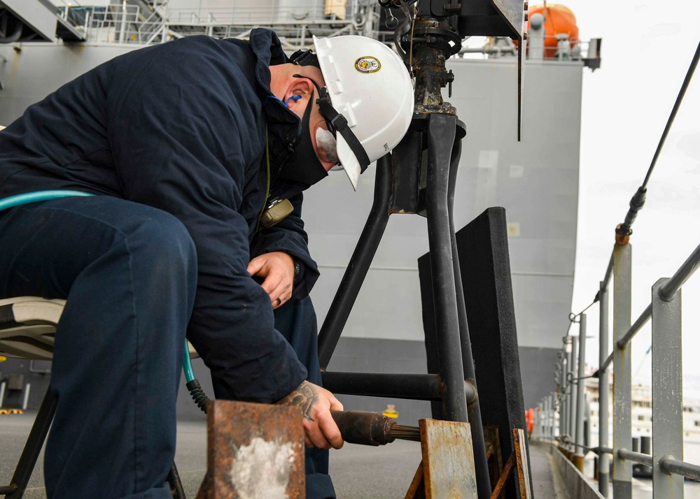 USS Hershel &quot;Woody&quot; Williams visits Croatia