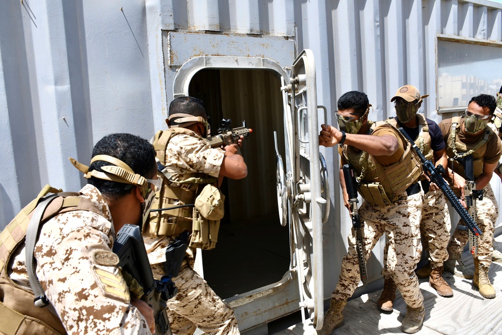 Exercise NEON DEFENDER PATFORSWA With Bahrain Coast Guard &amp; Navy [Image 1 of 3]