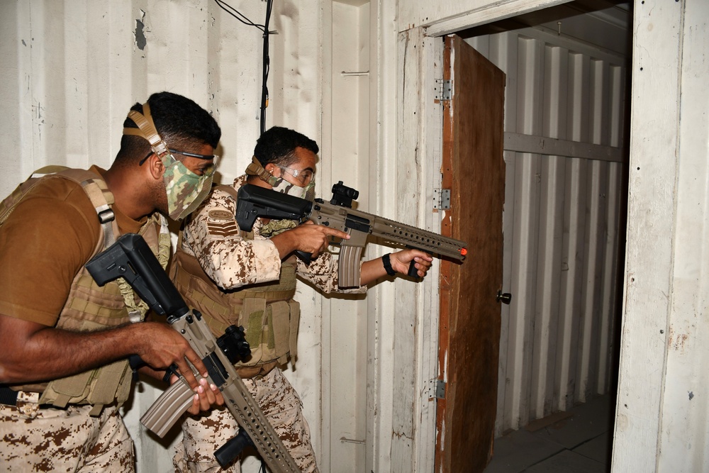 Exercise NEON DEFENDER PATFORSWA With Bahrain Coast Guard &amp; Navy [Image 3 of 3]