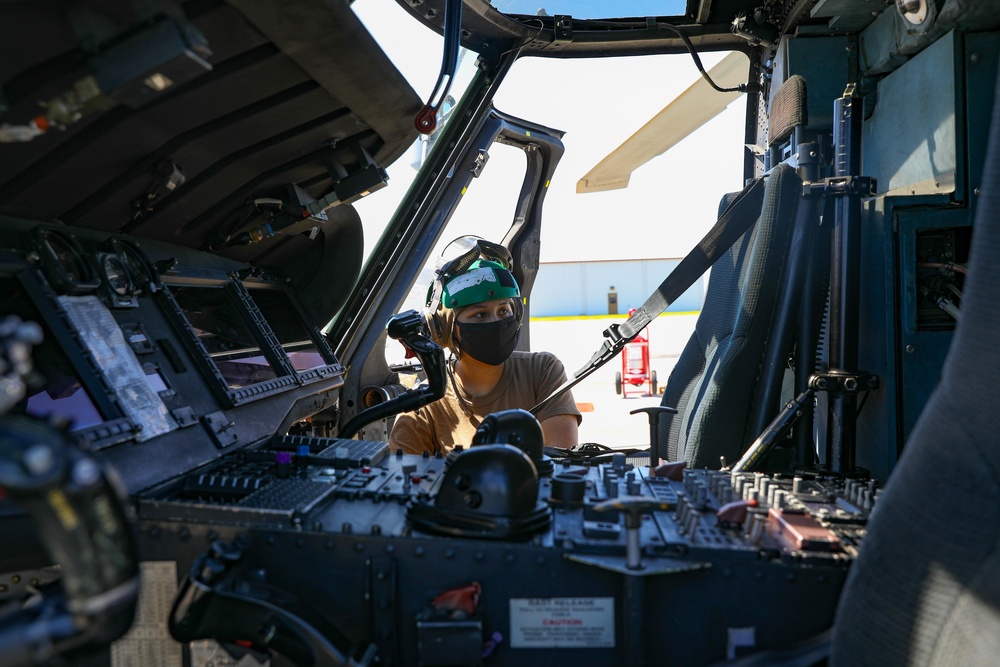 Helicopter Sea Maritime (HSM) Squadron 40 Completes Routine Maintenance
