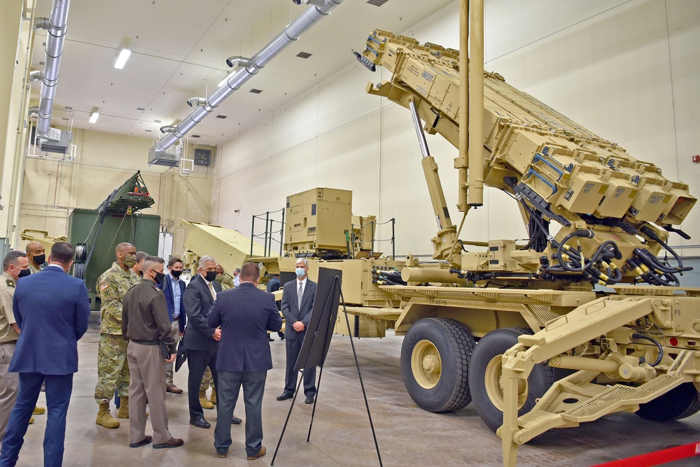 U.S. Army Under Secretary gets Soldier-focused look at PEO Missiles and Space modernization programs