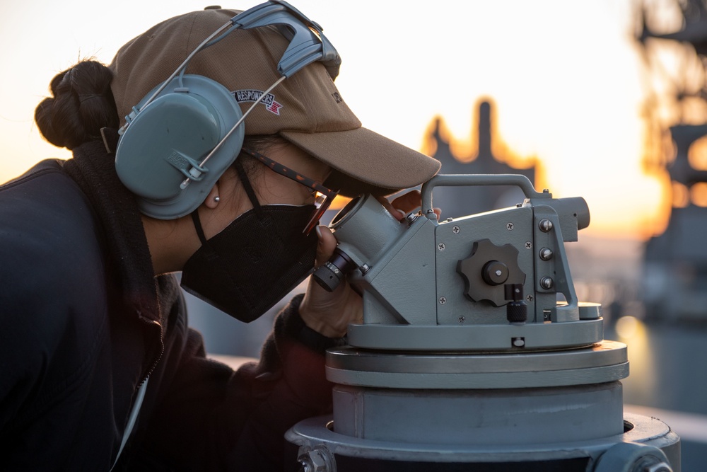 USS Portland (LPD 27) departs San Diego