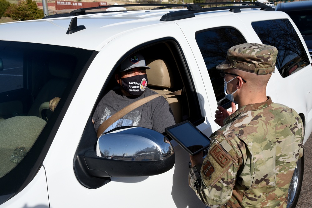 AZNG assists at vaccination site on the Yavapai-Apache Nation