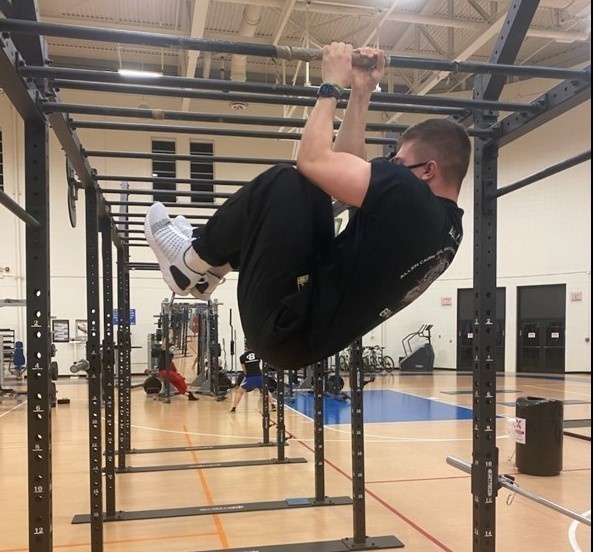 Soldier demonstrates proper leg tuck