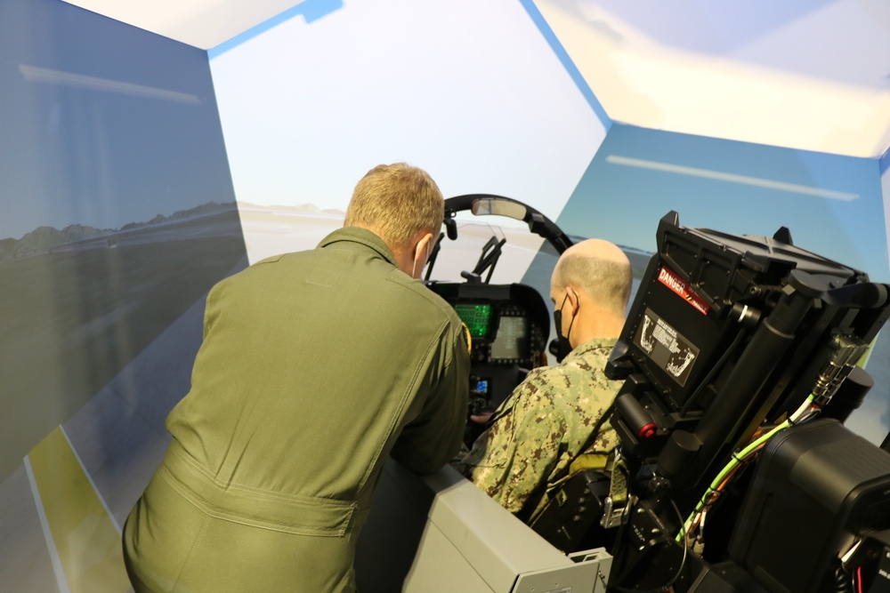 Commander, 7th Fleet Visits Marine Corps Air Station Iwakuni
