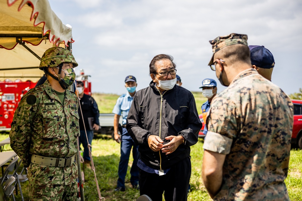 JGSDF, MCIPAC EOD technicians conduct UXO disposal operations