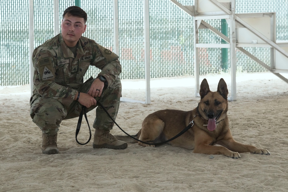 ASG-Kuwait K-9 unit holds demonstrations for Task Force Spartan Soldiers