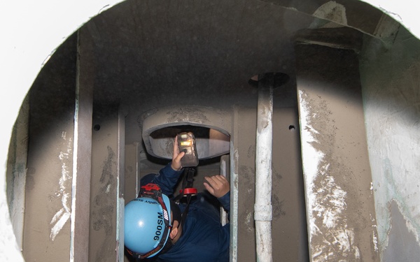 Space Aiders: Norfolk Naval Shipyard’s SurgeMain Sailors Work with Navy Competent Persons Core Group