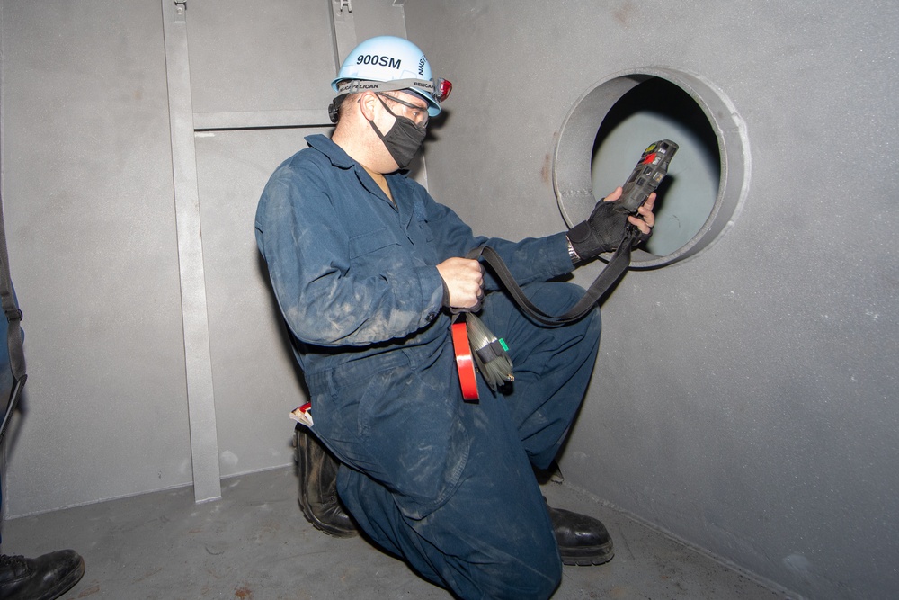 Space Aiders: Norfolk Naval Shipyard’s SurgeMain Sailors Work with Navy Competent Persons Core Group