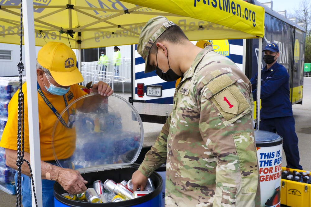 Volunteers from around the Nation assist Dallas CVC