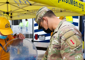 Volunteers from around the Nation assist Dallas CVC