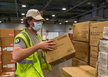 Volunteers from around the Nation assist Dallas CVC