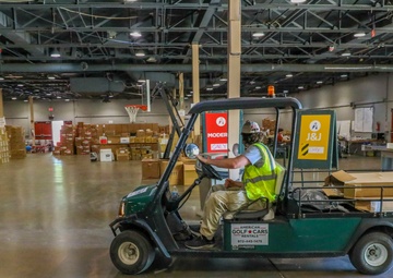 Volunteers from around the Nation assist Dallas CVC