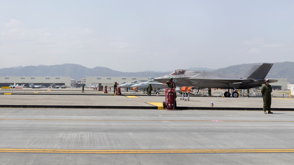 U.S. Fighter Jets Train for Joint Operations in the Indo-Pacific