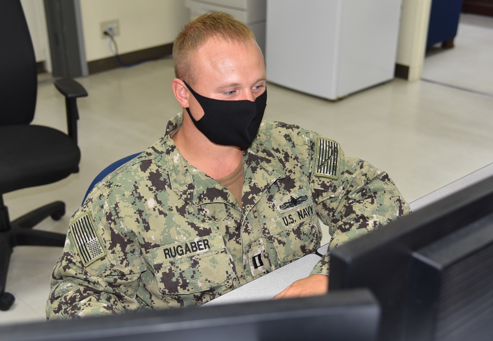 U.S. Navy Reservists take the Watch at Expeditionary Strike Group 7