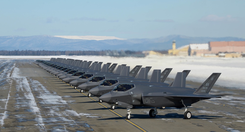 DVIDS Images Eielson AFB generates F35A fleet for Arctic Gold 212 [Image 5 of 5]