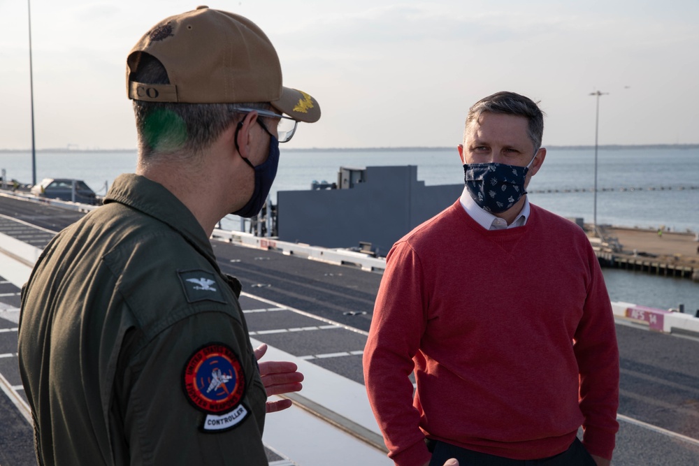 Fleet Readiness Director visits USS Gerald R. Ford (CVN 78)