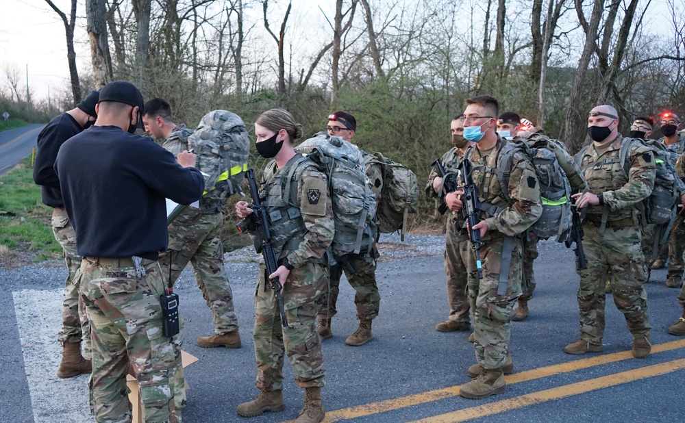 Air Assault School continues at Fort Indiantown Gap