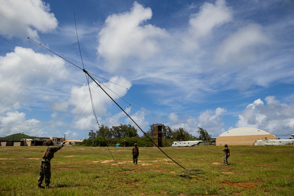 CLB-3 communications platoon conduct field training