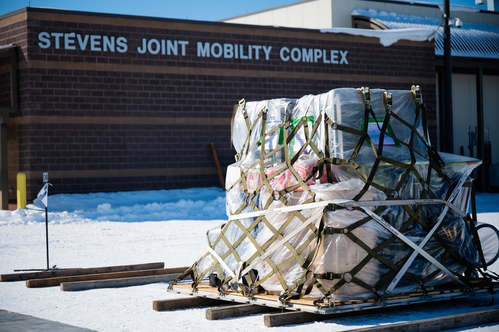 354th LRS practices loading cargo during Arctic Gold 21-2