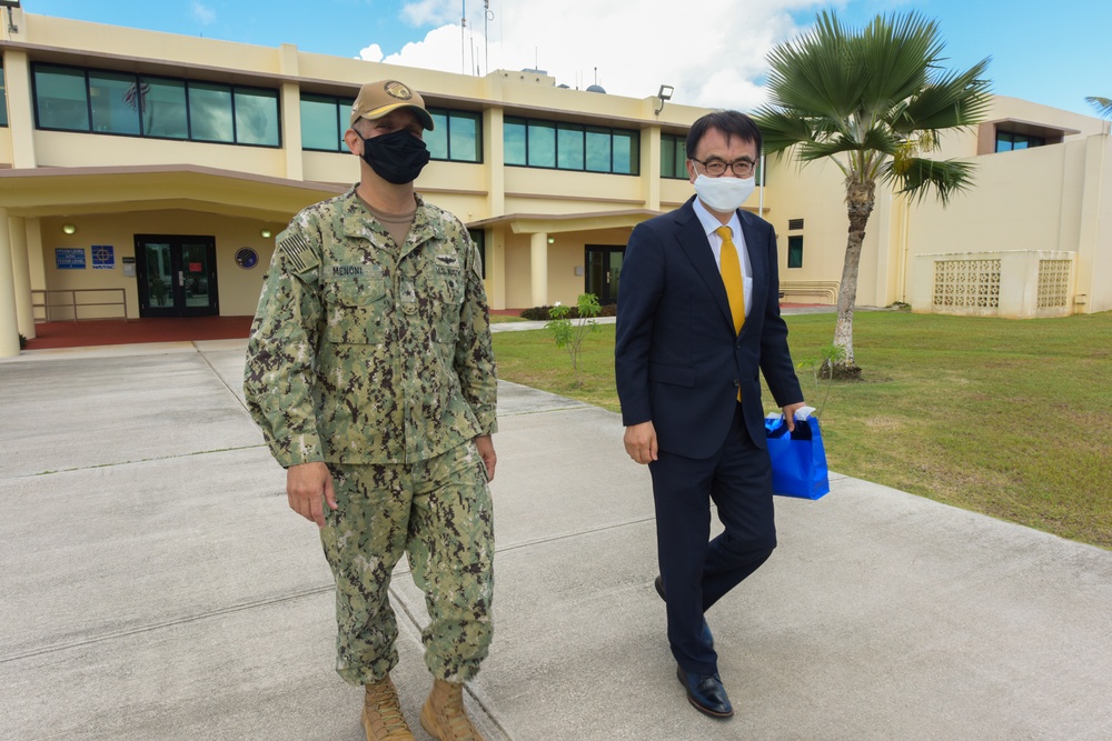 Commander, Joint Region Marianas Meets With Consular Office of the Republic of Korea