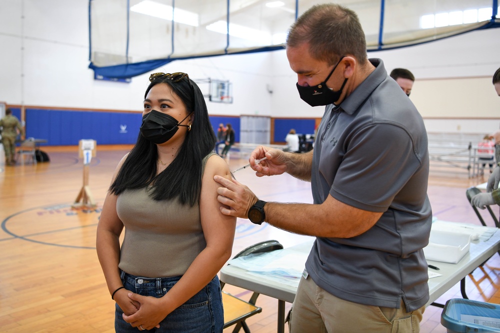 Kadena continues COVID-19 vaccinations