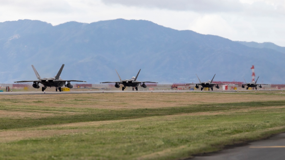 F-22 Raptors Depart MCAS Iwakuni