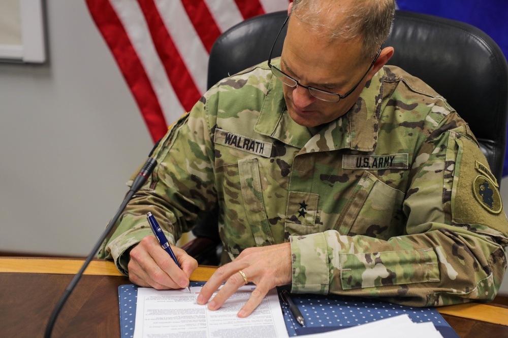 U.S., Salvadoran armies renew training opportunities in Central America following staff talks