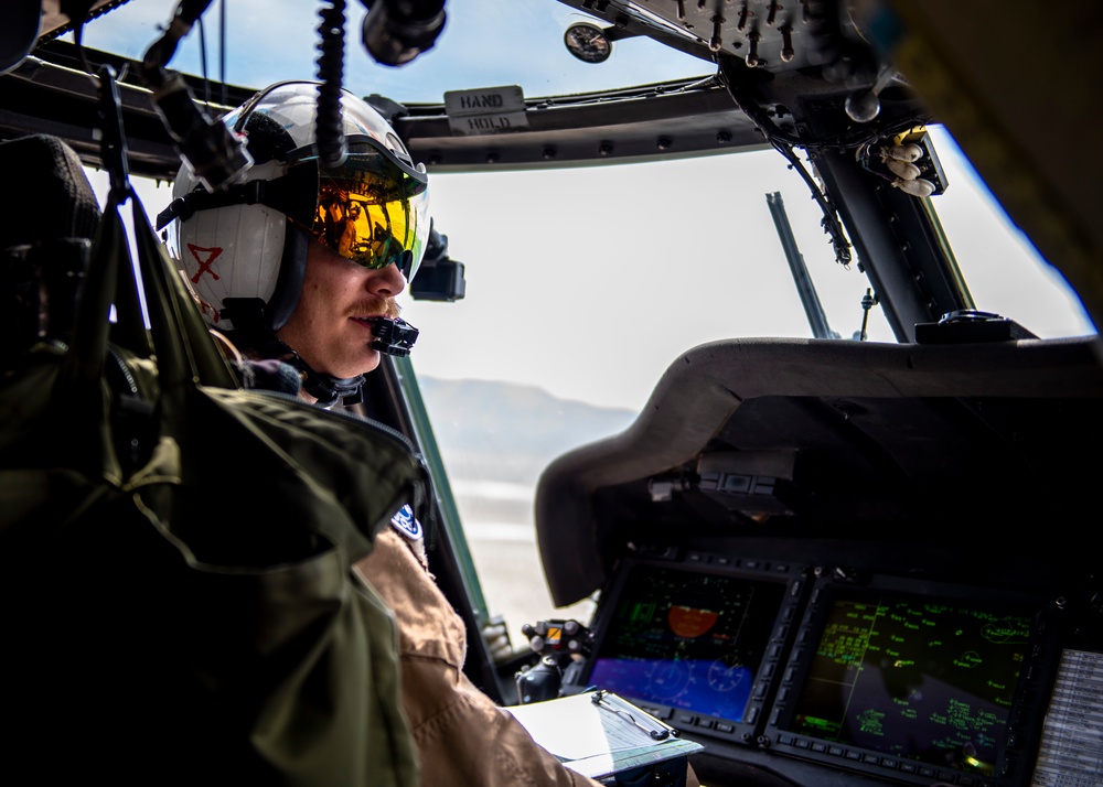 &quot;Longhorns&quot; of Helicopter SAR Squadron Conduct Mountain Flying SAR Training