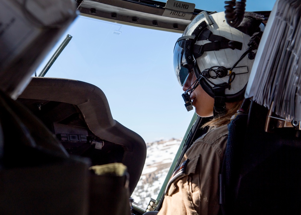 &quot;Longhorns&quot; of Helicopter SAR Squadron Conduct Mountain Flying SAR Training