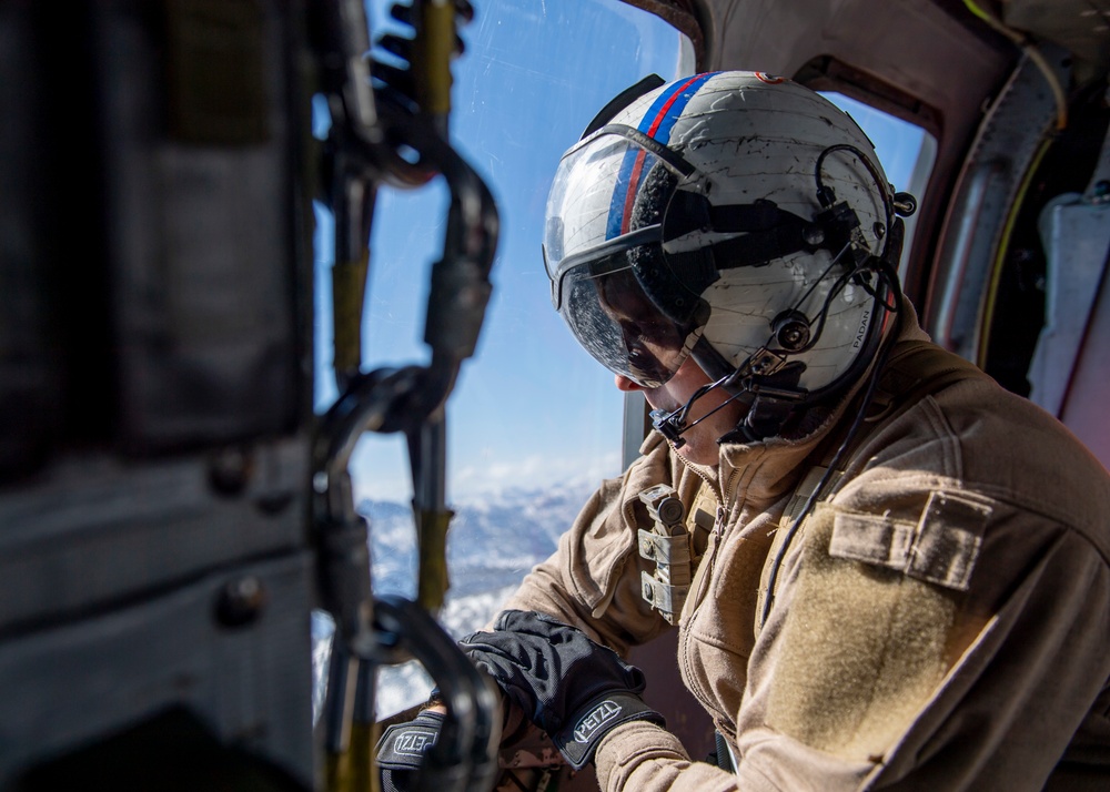 &quot;Longhorns&quot; of Helicopter SAR Squadron Conduct Mountain Flying SAR Training