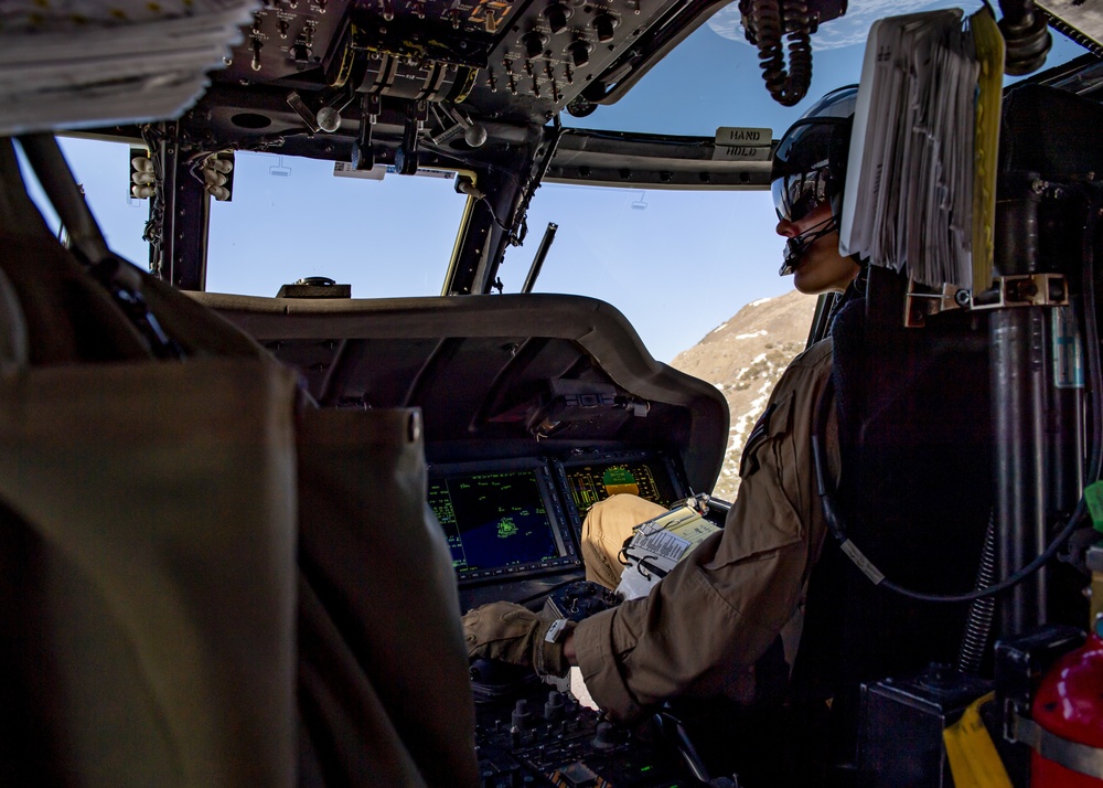 &quot;Longhorns&quot; of Helicopter SAR Squadron Conduct Mountain Flying SAR Training