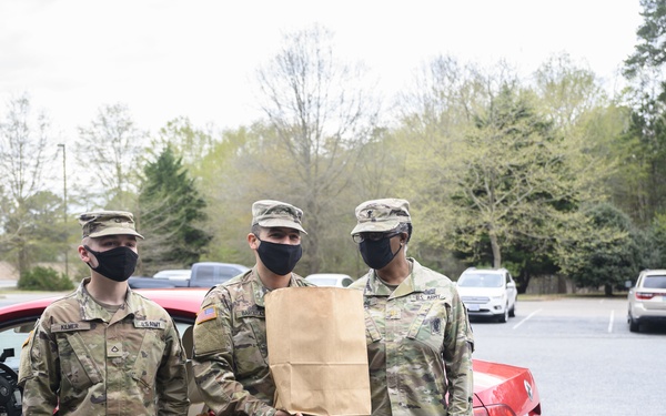 7th TB(X) chapel team conducts food drive for brigade