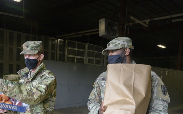 7th TB(X) chapel team conducts food drive for brigade