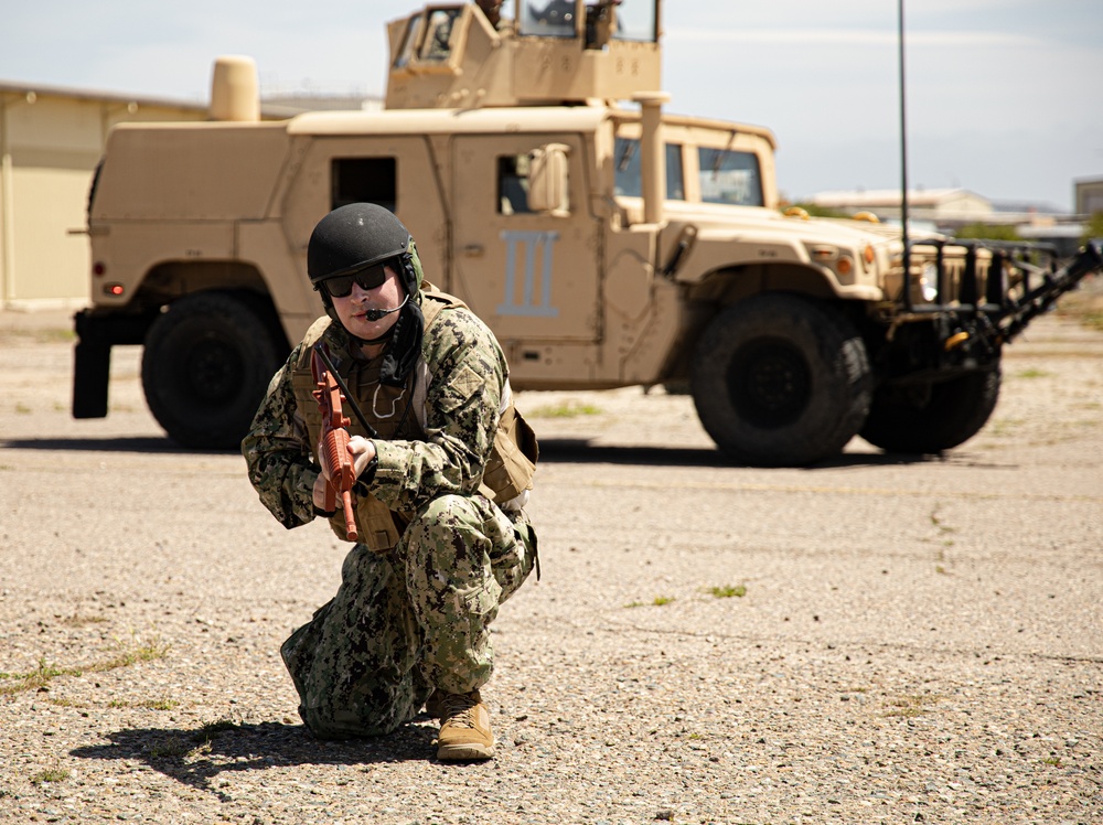 Maritime Expeditionary Security Squadron One conducts High Mobility Multipurpose Wheeled Vehicle (HMMWV) training