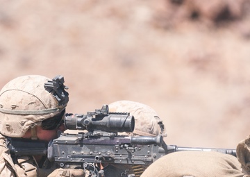 Marines use maneuver warfare while conducting live fire range