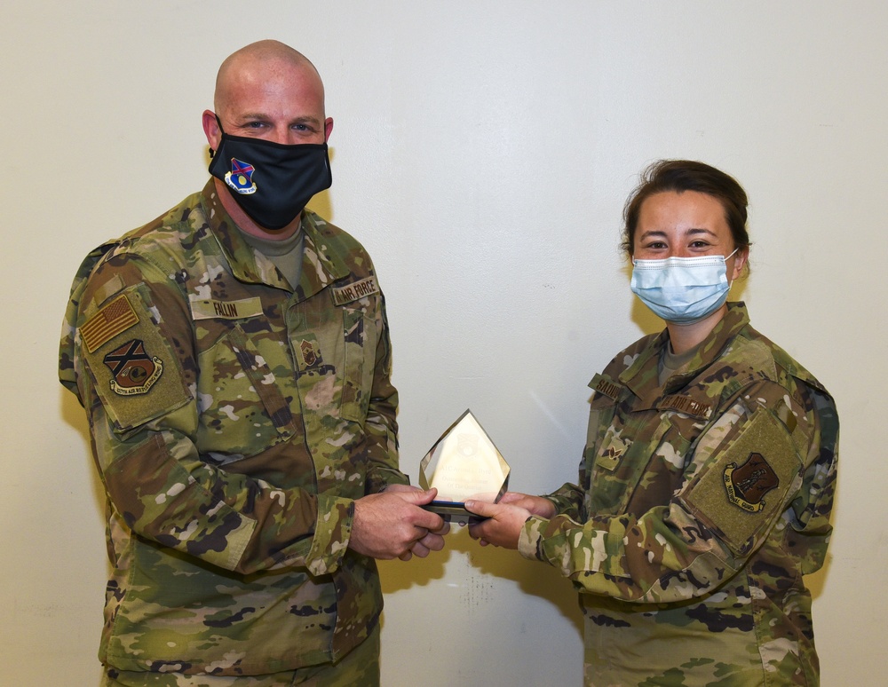 Airman Receives Outstanding Airman of the Quarter Award